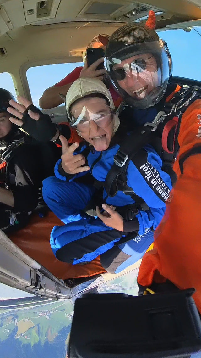 Tandem Skydive (Plane)+ Video + Photos